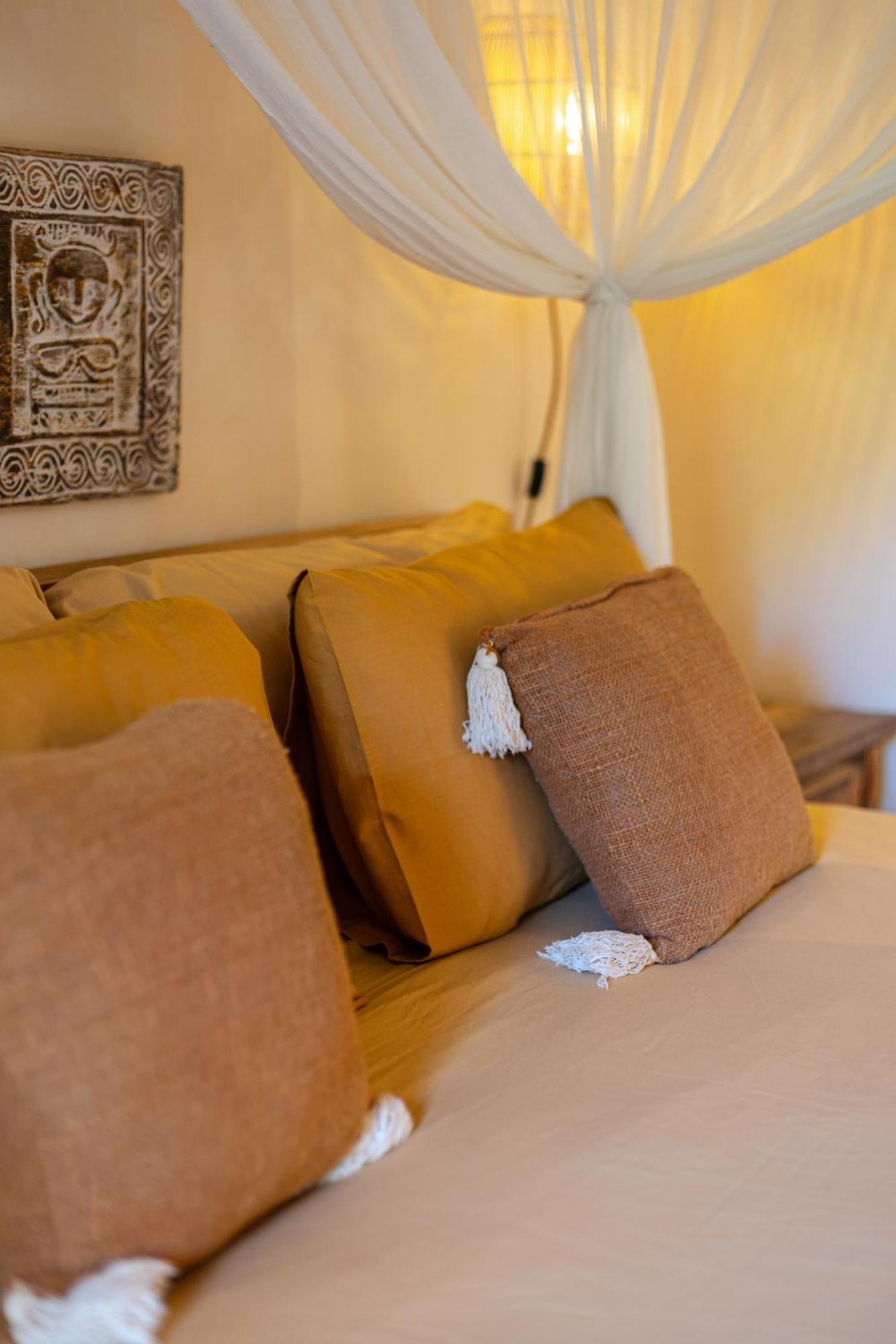 The Pink Joglo, A Cheerful 3Bdr Villa W/Pool And Rice-Field View. Dalung (Bali) Exterior foto